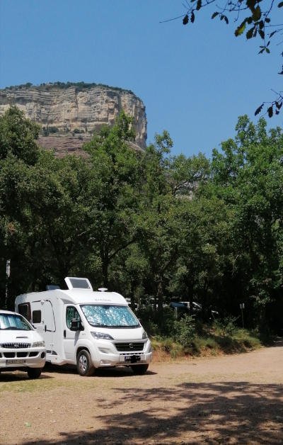 escapadas fin de semana, area autocaravanas vilanova de sau, pantano de sau actividades